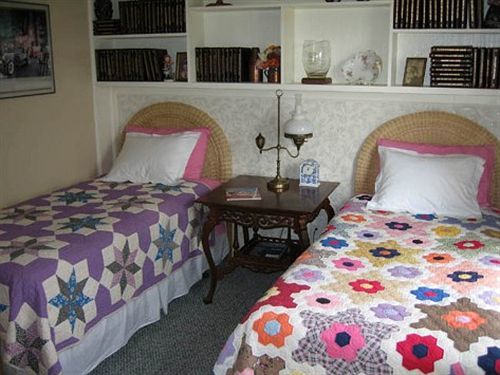 Tuggles Folly Bed And Breakfast Aurora ภายนอก รูปภาพ